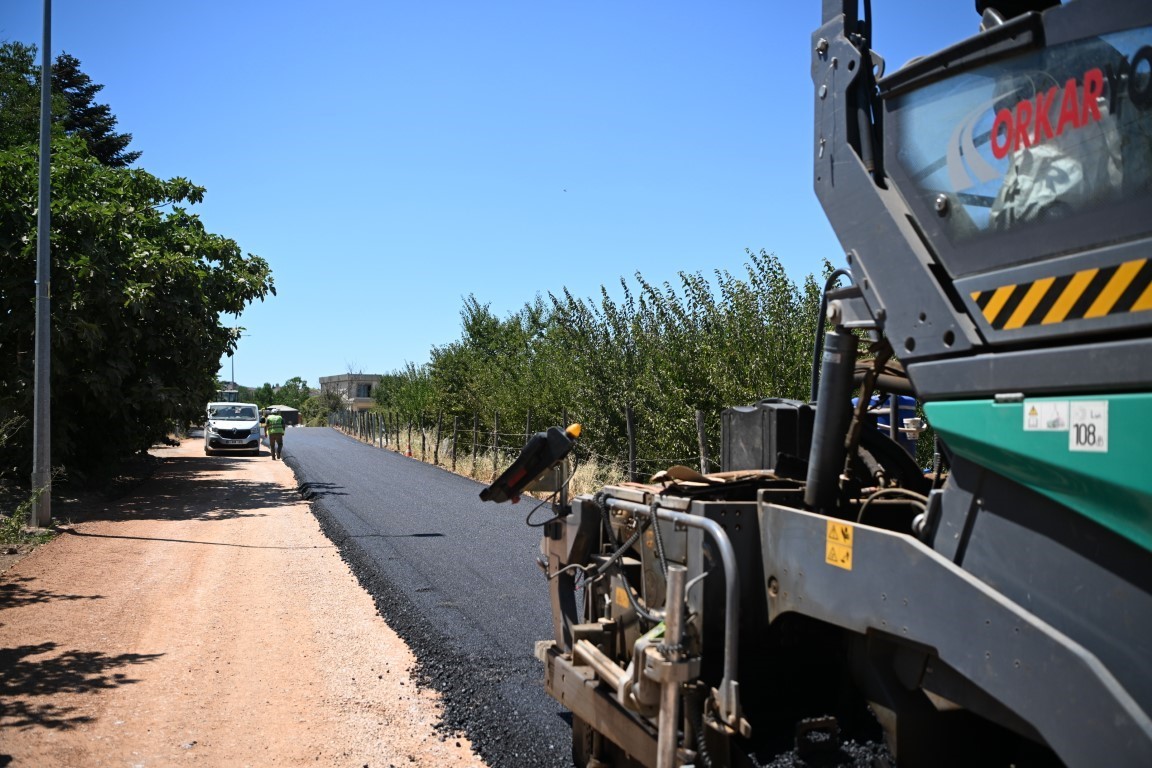 Kartepe&rsquo;deki Mesudiye Caddesi asfaltlandı
