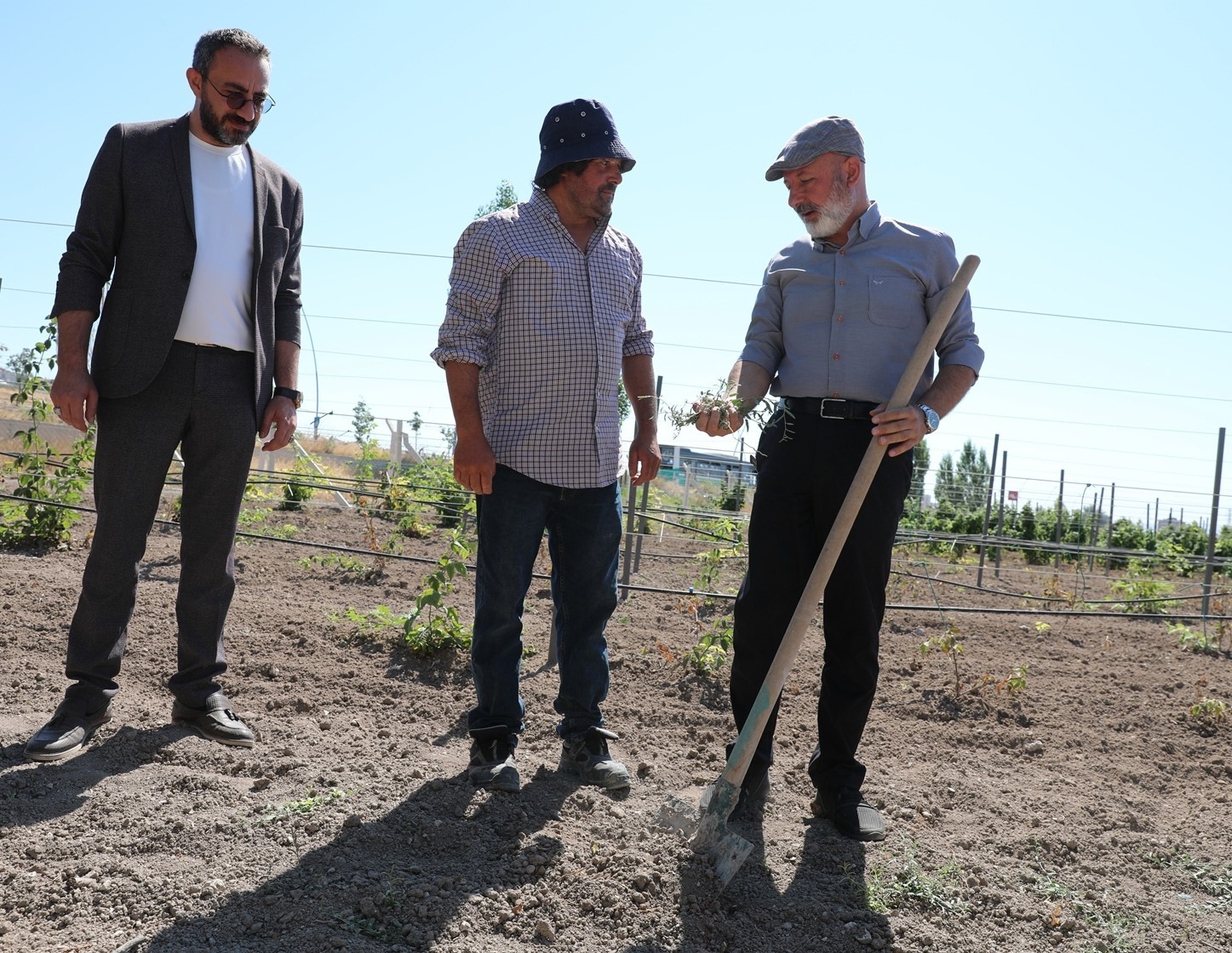 Başkan &Ccedil;olakbayrakdar: "Şehrin kalbinde tarımla, &uuml;lkemizin tarımsal geleceğini şekillendiriyoruz"
