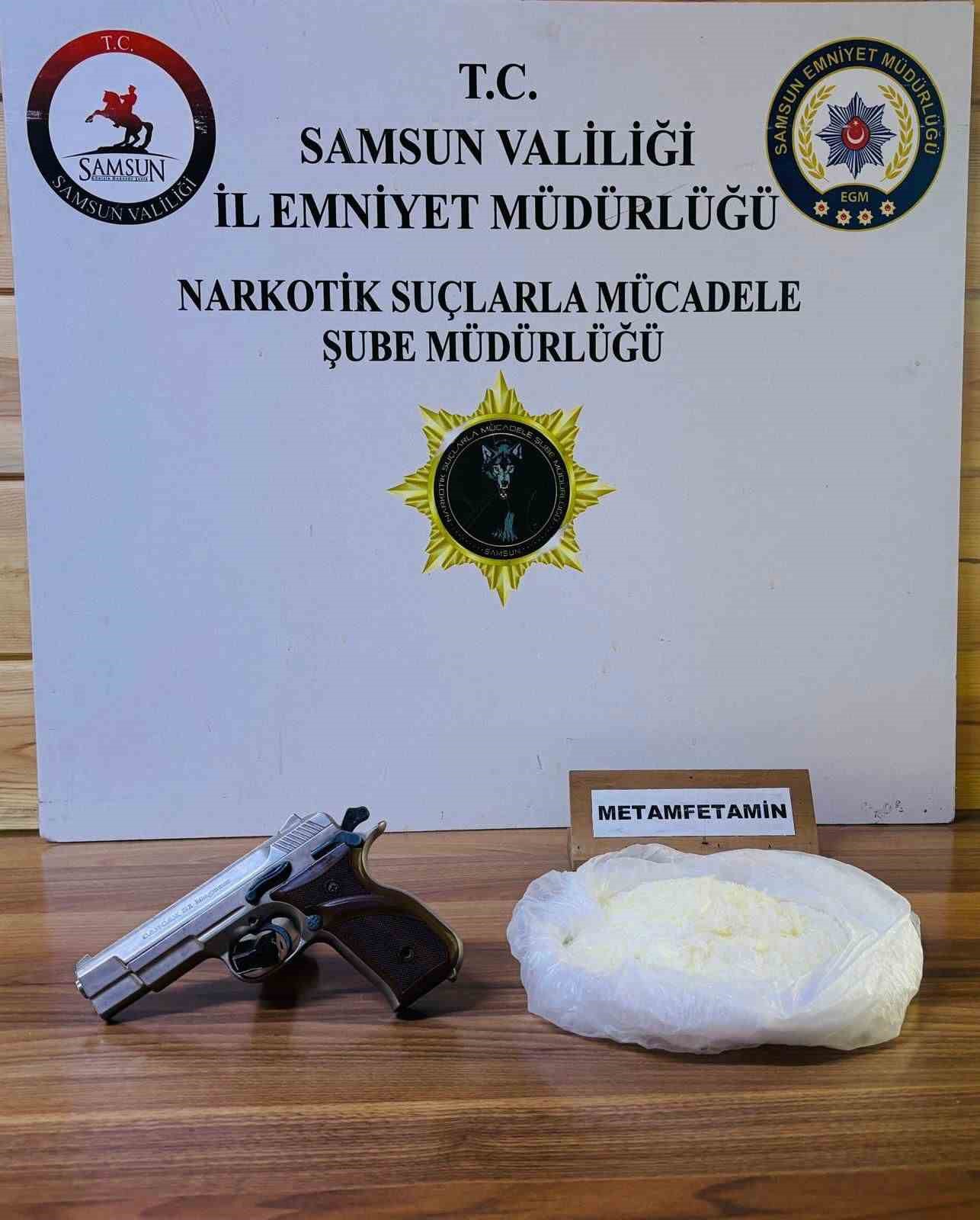 Samsun&rsquo;da 507 gram metamfetamin ele ge&ccedil;irildi: 2 g&ouml;zaltı
