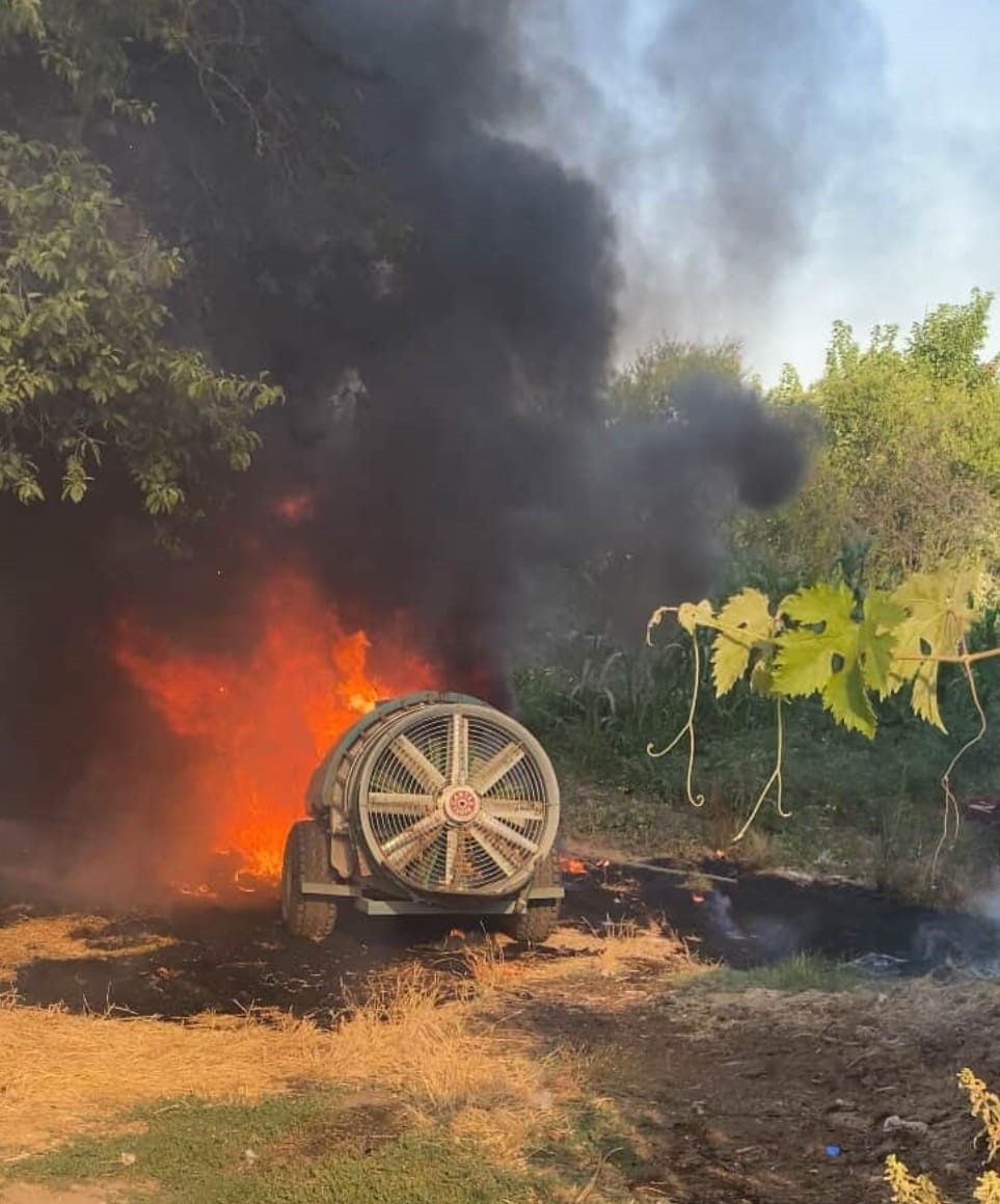 &Ccedil;ift&ccedil;inin ila&ccedil;lama makinesi alev topuna d&ouml;nd&uuml;
