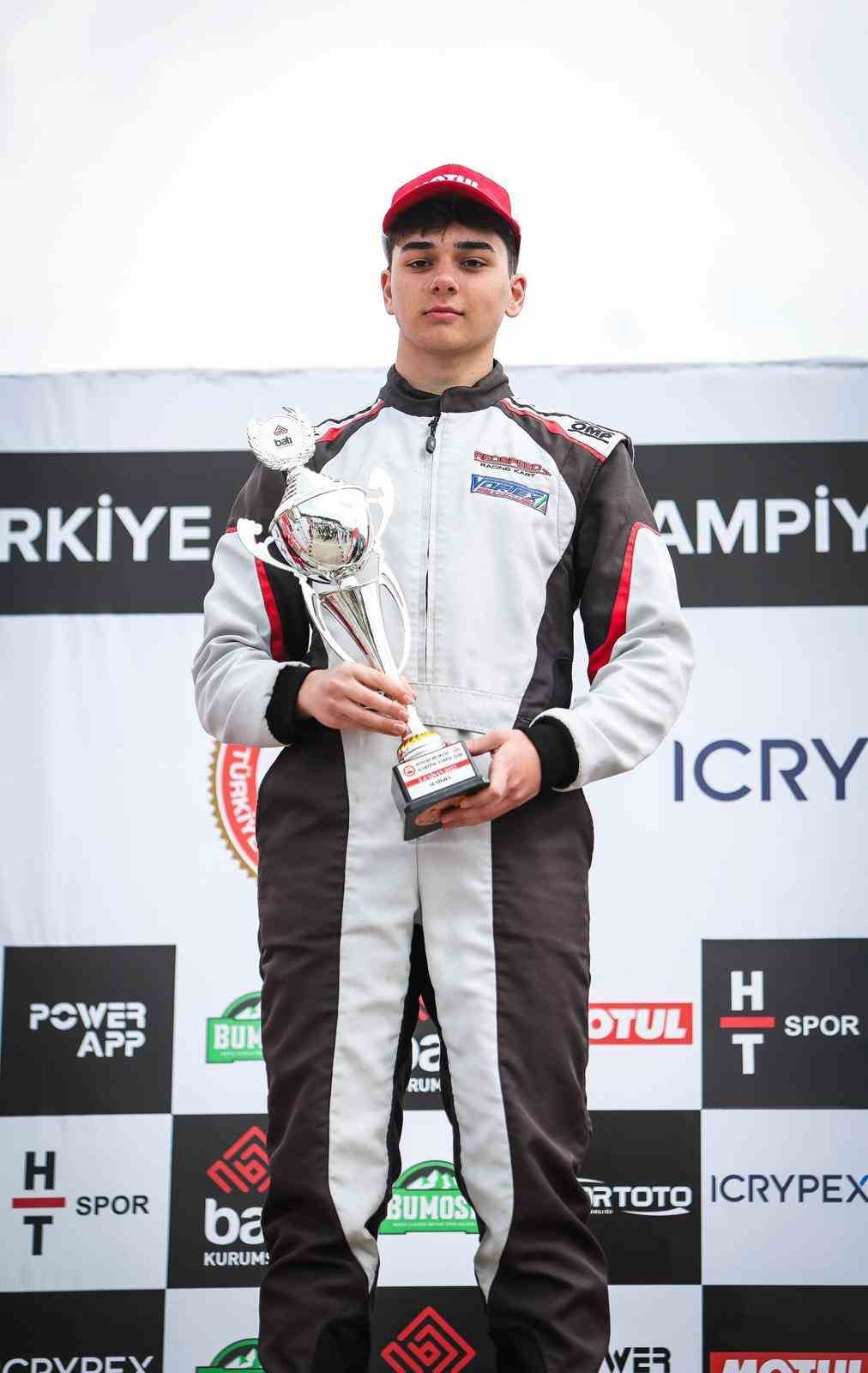 Türk pilot Onur Müldür, dünya sahnesine çıkıyor
