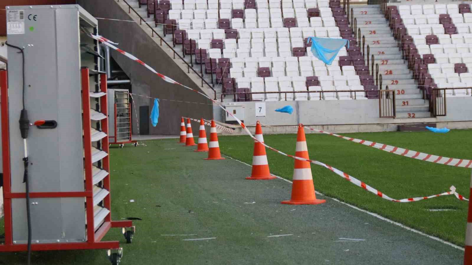 Elaz Atatrk Stadyumunda ilkler deneniyor
