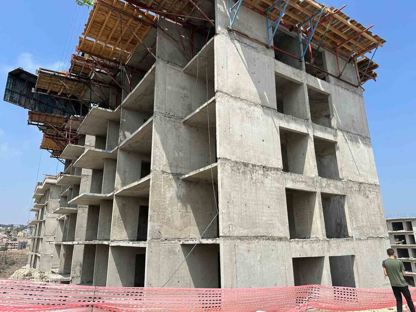 Belen, deprem sonrası inşa edilen 143 konutluk proje ile hayat buluyor