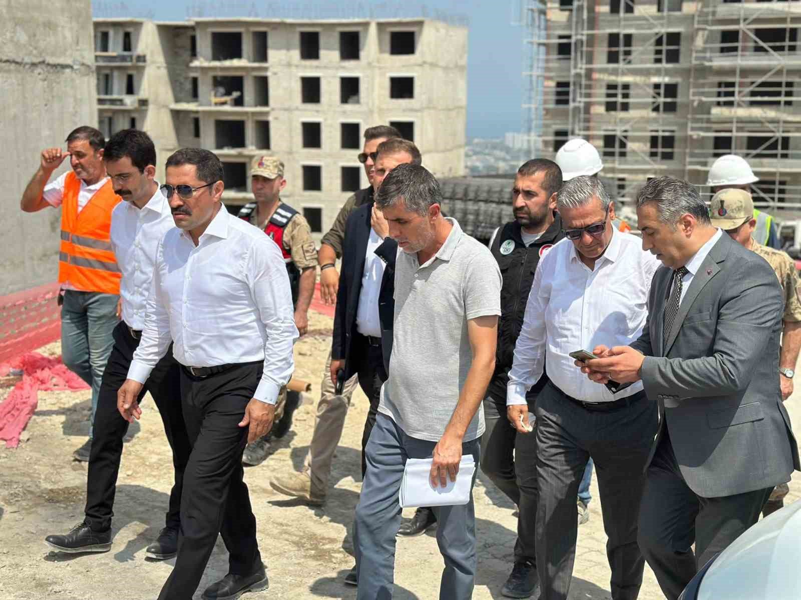 Belen, deprem sonrası inşa edilen 143 konutluk proje ile hayat buluyor
