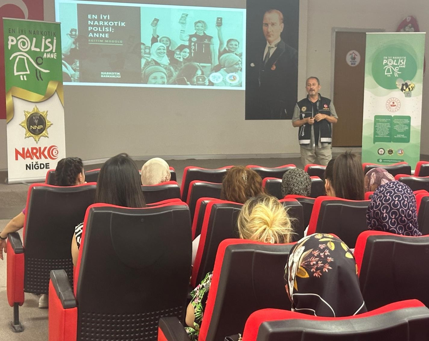 Niğde’de bin 430 kişiye uyuşturucuyla mücadele eğitimi verildi