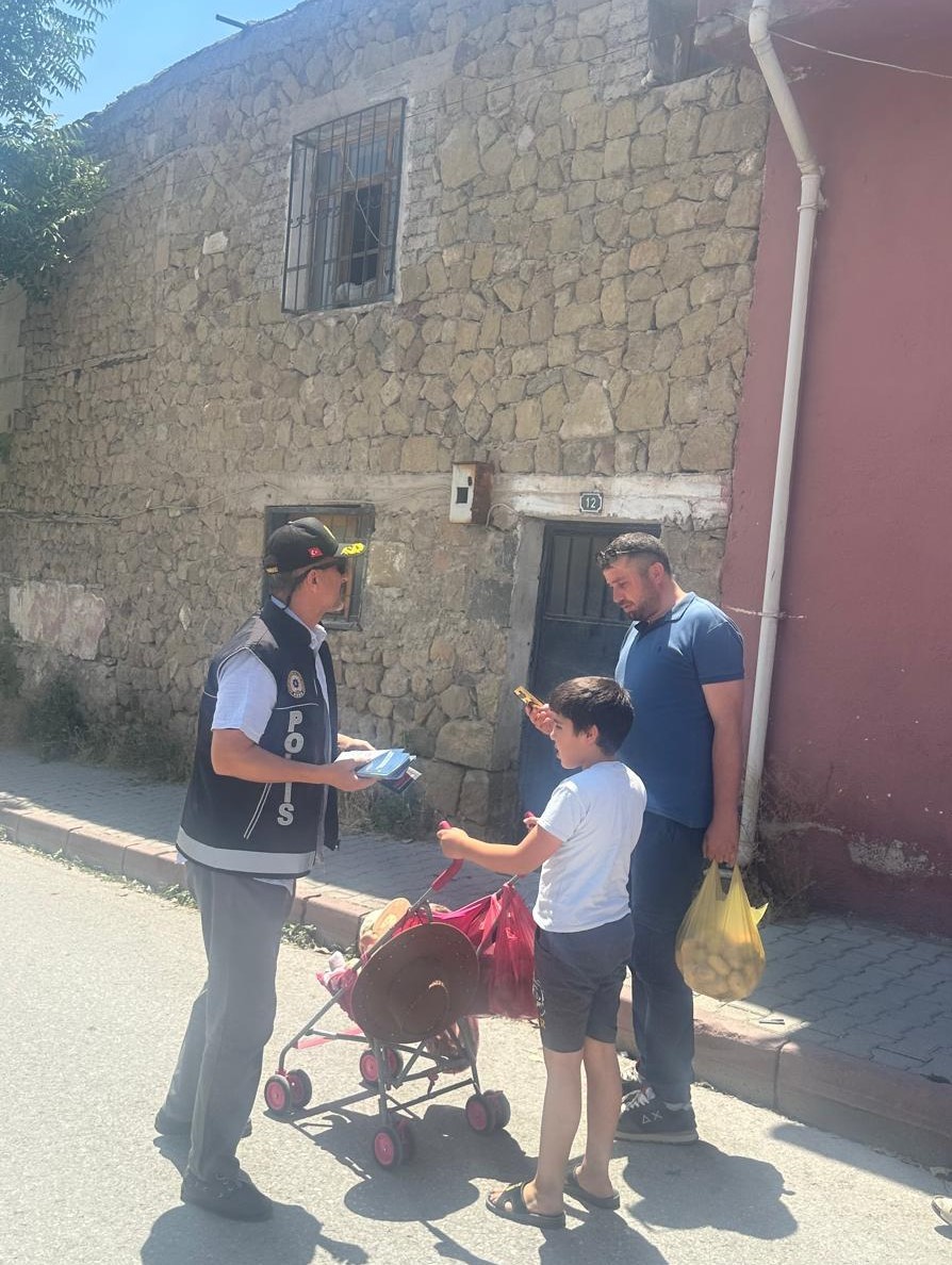 Niğde&rsquo;de bin 430 kişiye uyuşturucuyla m&uuml;cadele eğitimi verildi
