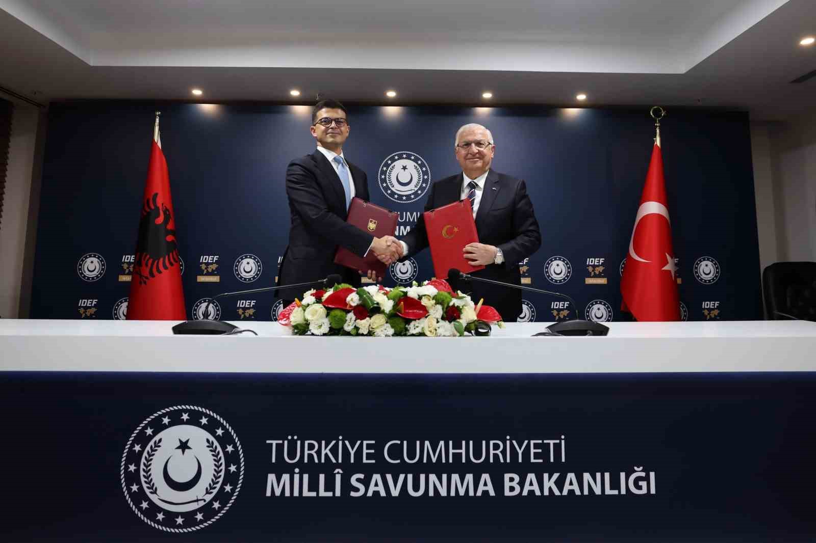 T&uuml;rkiye ile Arnavutluk arasında "Nakdi Yardım Uygulama Protokol&uuml;" imzalandı
