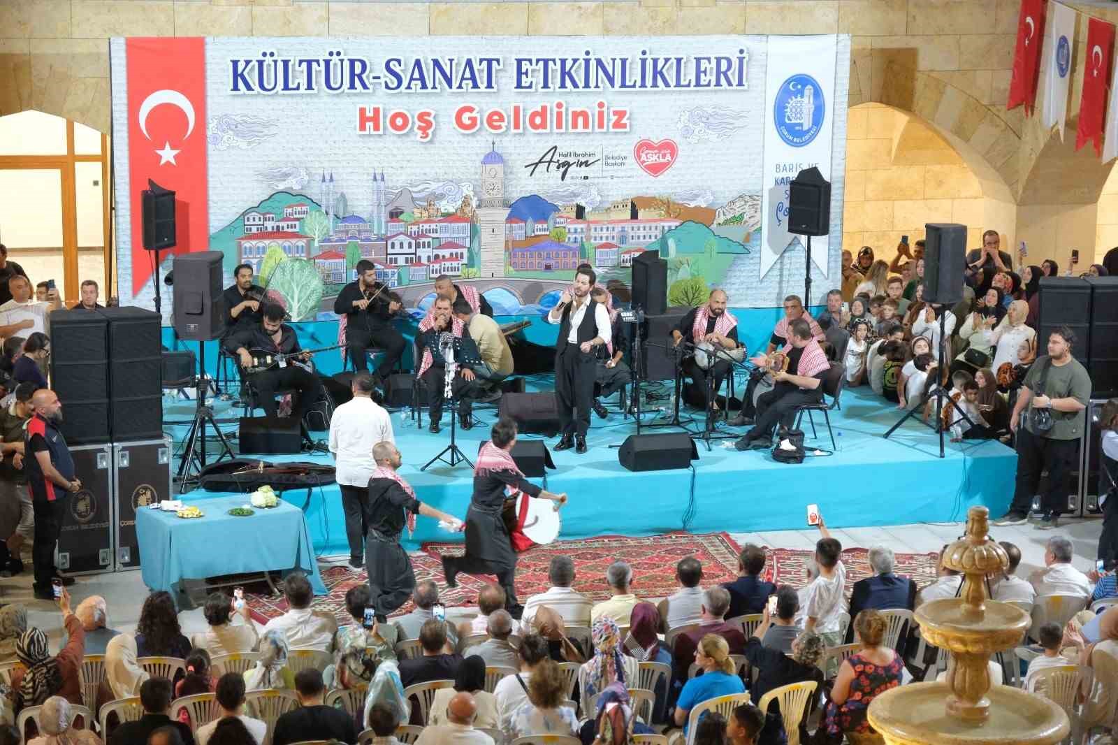 &Ccedil;orum Belediyesi&rsquo;nden unutulmaz sıra gecesi
