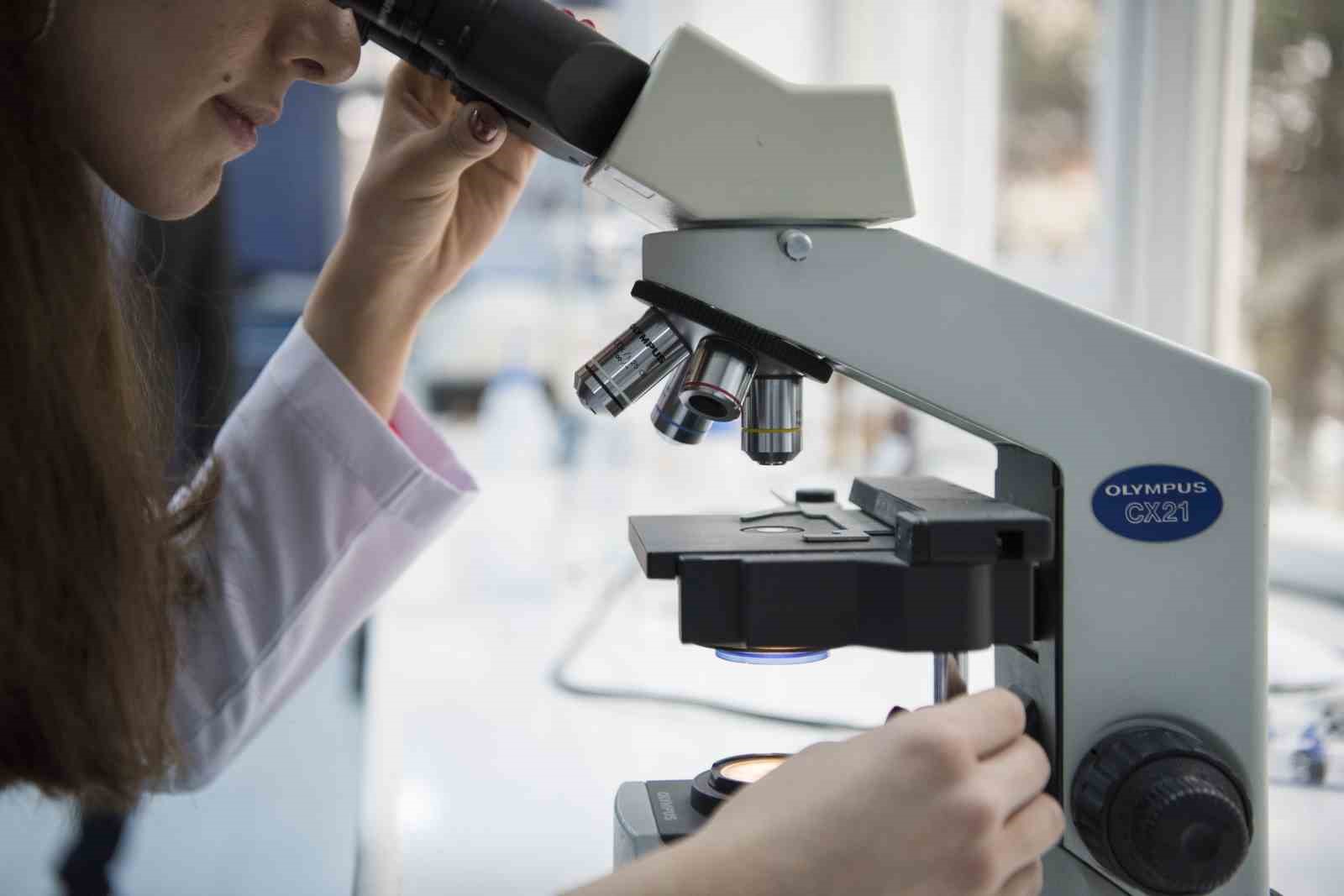 Geleceğin eczacı adaylarının tercihi Anadolu &Uuml;niversitesi
