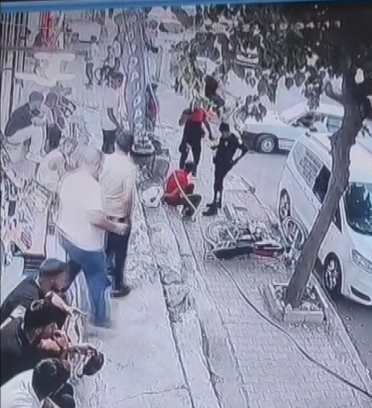 Şanlıurfa&rsquo;da &rsquo;dur&rsquo; ihtarına uymayan motosiklet s&uuml;r&uuml;c&uuml;s&uuml; yakalandı
