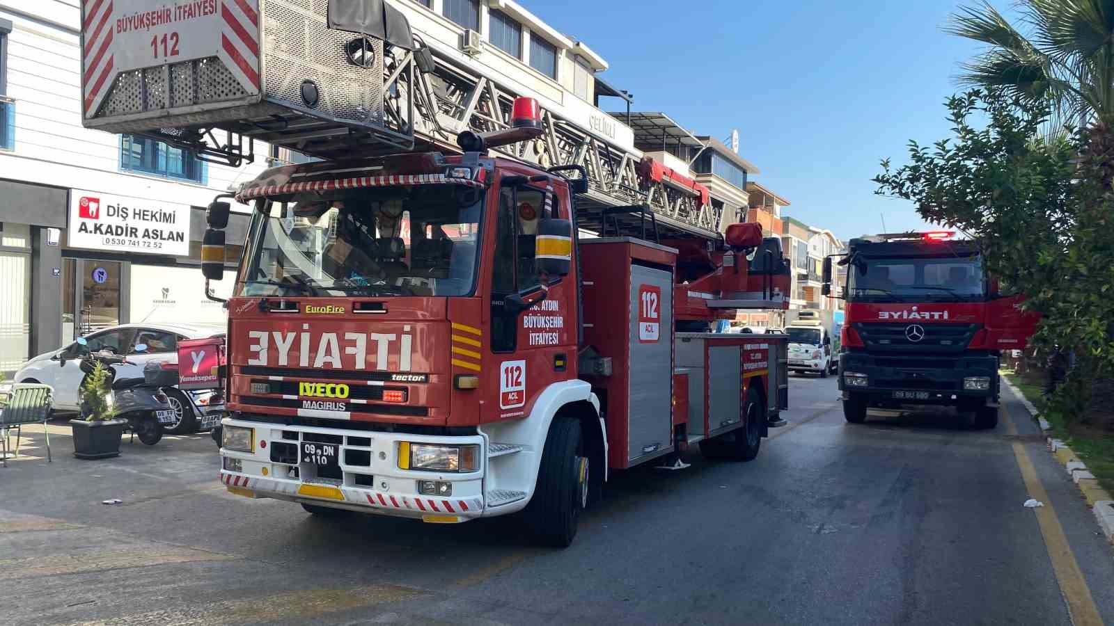 İş yerinin mutfağındaki yangın panikletti