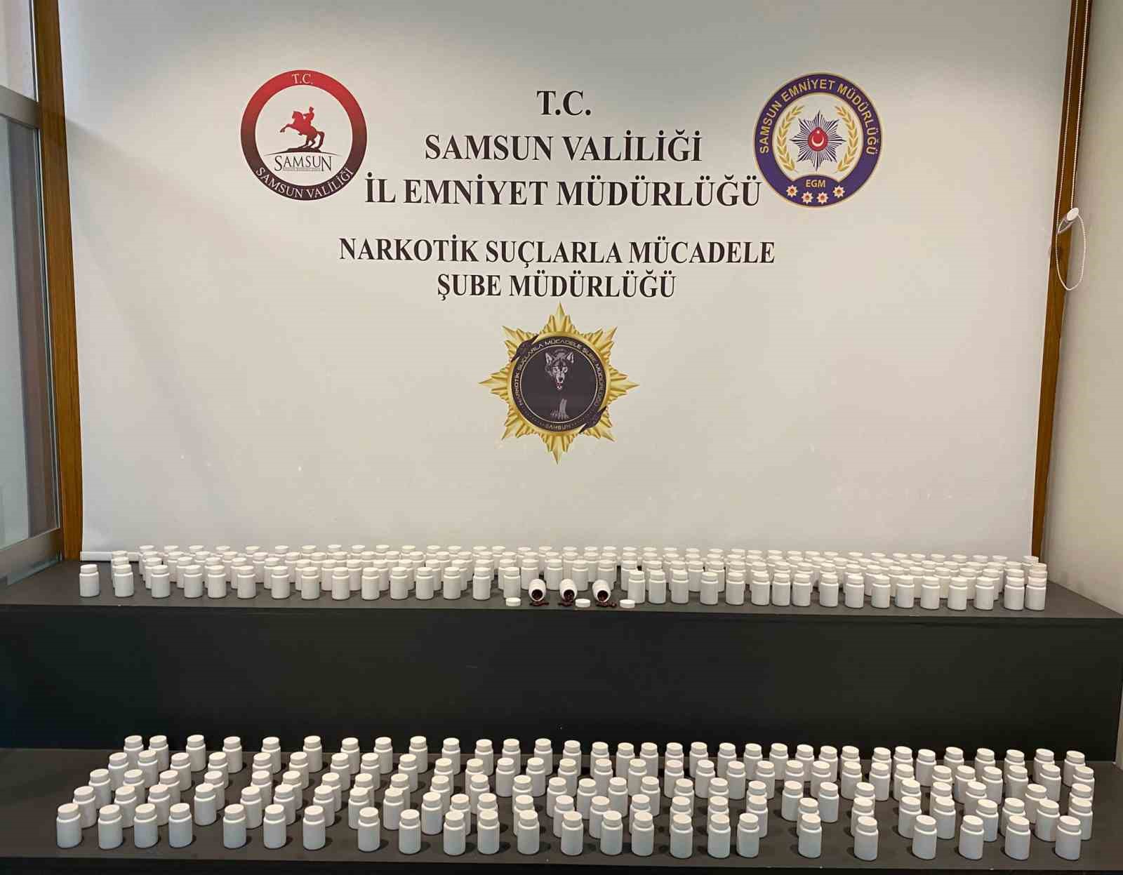 Samsun&rsquo;da 16 bin 800 adet uyuşturucu hap ele ge&ccedil;irildi
