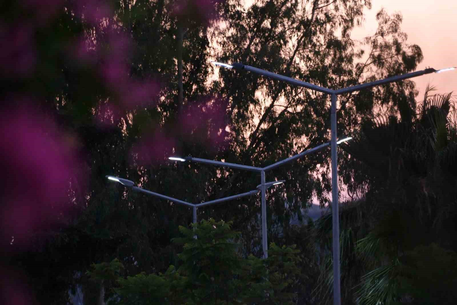 Aydınlatma yenileme &ccedil;alışmaları devam ediyor
