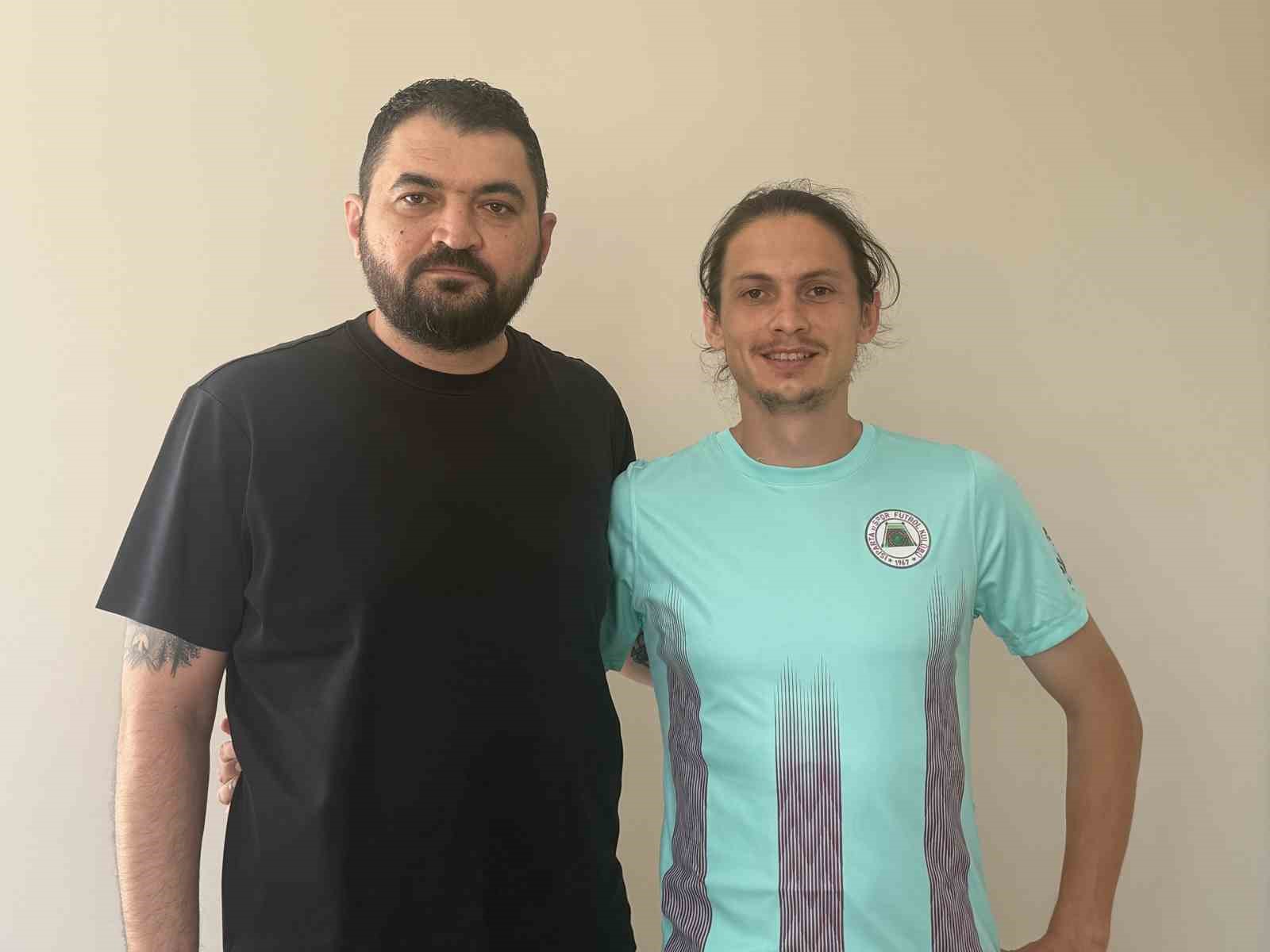 Isparta 32 Spor, orta sahayı g&uuml;&ccedil;lendirdi
