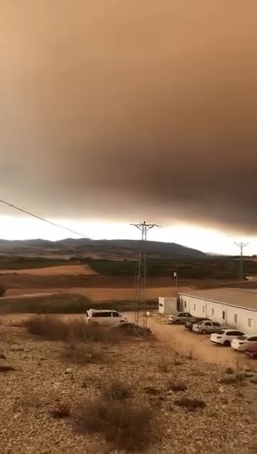 Bilecik&rsquo;teki yangının dumanları Bursa&rsquo;ya ulaştı
