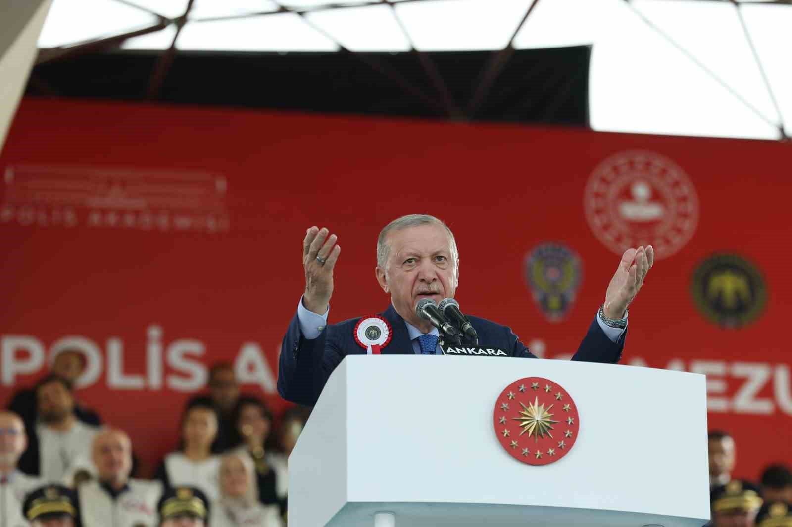 Cumhurbaşkanı Erdoğan: "Hiçbir sabotaj, hiçbir tahrik, hiçbir tuzak, Türkiye’yi girdiği bu tarihi yoldan geri döndüremeyecek"