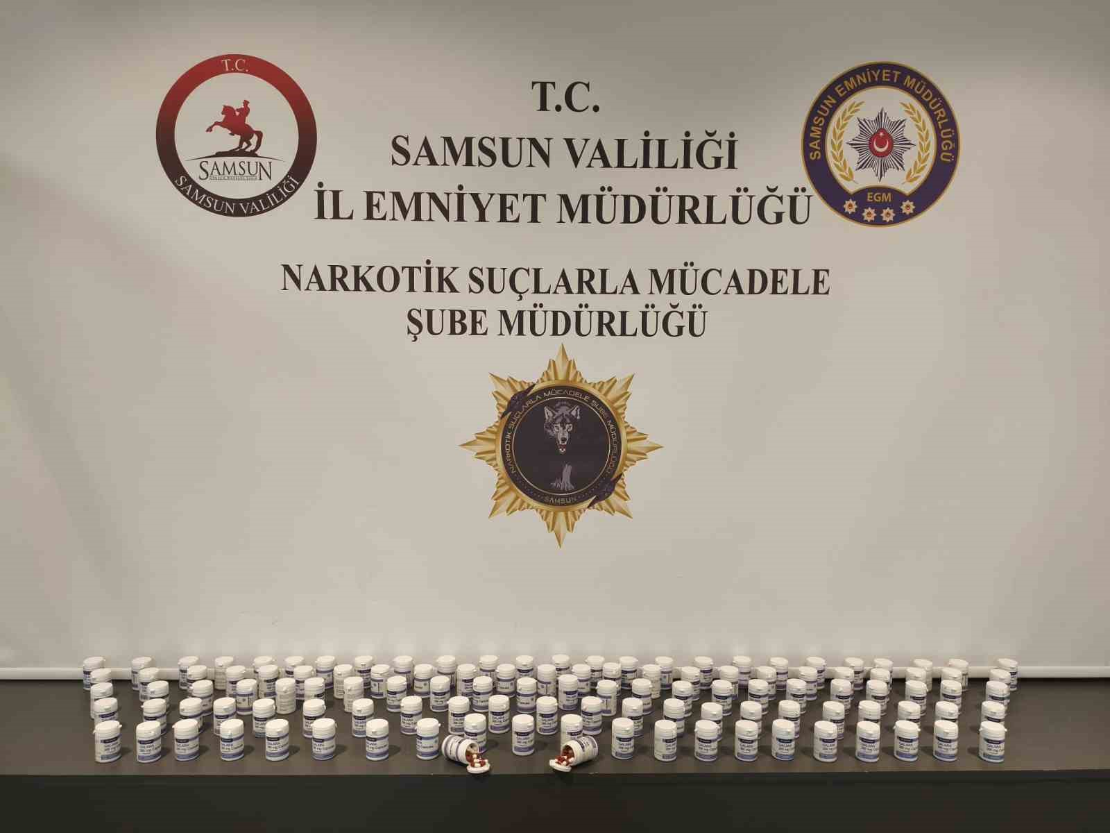 Samsun’da 7 bin 336 adet sentetik ecza ele geçirildi