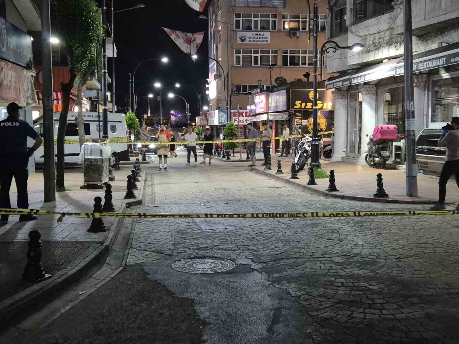 Amca, yeğenini silahla vurarak öldürdü