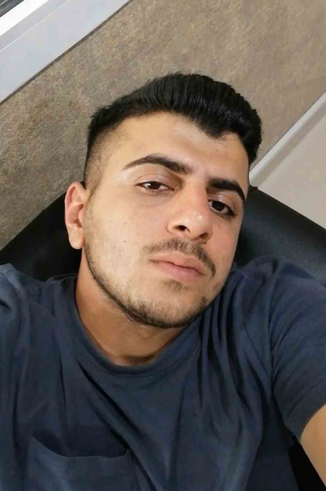 Babası tarafından &ouml;ld&uuml;r&uuml;len 22 yaşındaki gencin madde bağımlısı olduğu ortaya &ccedil;ıktı
