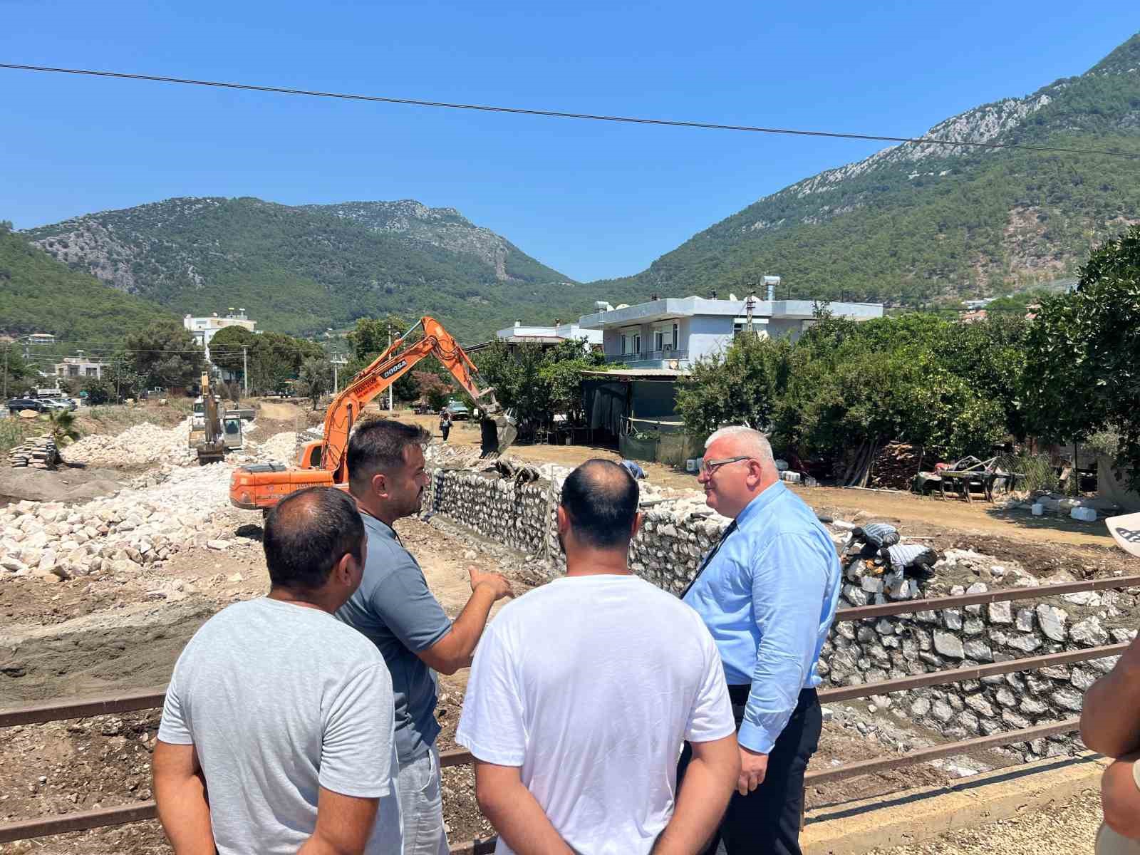 Turistik merkez Kara&ouml;z&rsquo;de dere ıslahı
