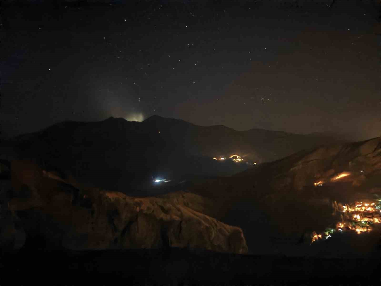 Erzurum-Artvin sınırında gizemli ışık