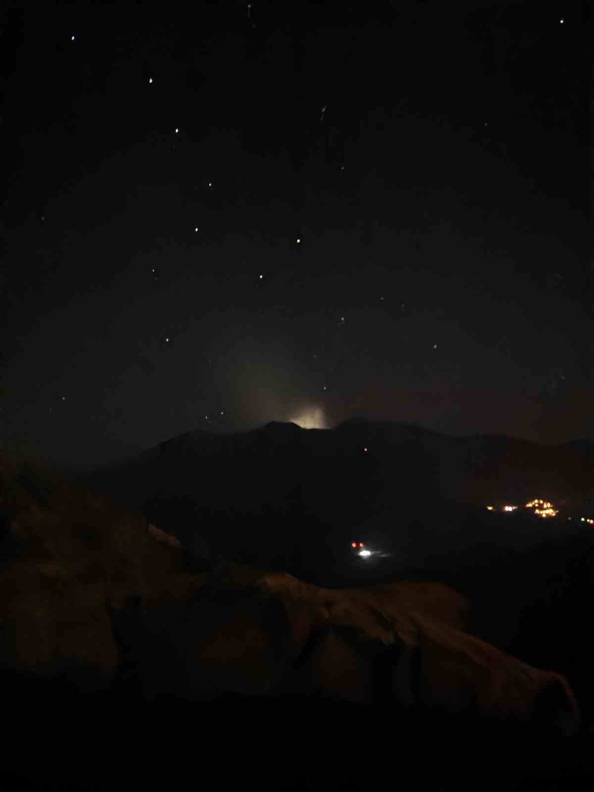 Erzurum-Artvin sınırında gizemli ışık
