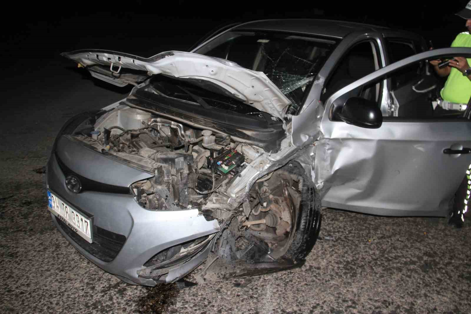 Konya&rsquo;da iki otomobil &ccedil;arpıştı: 6 yaralı
