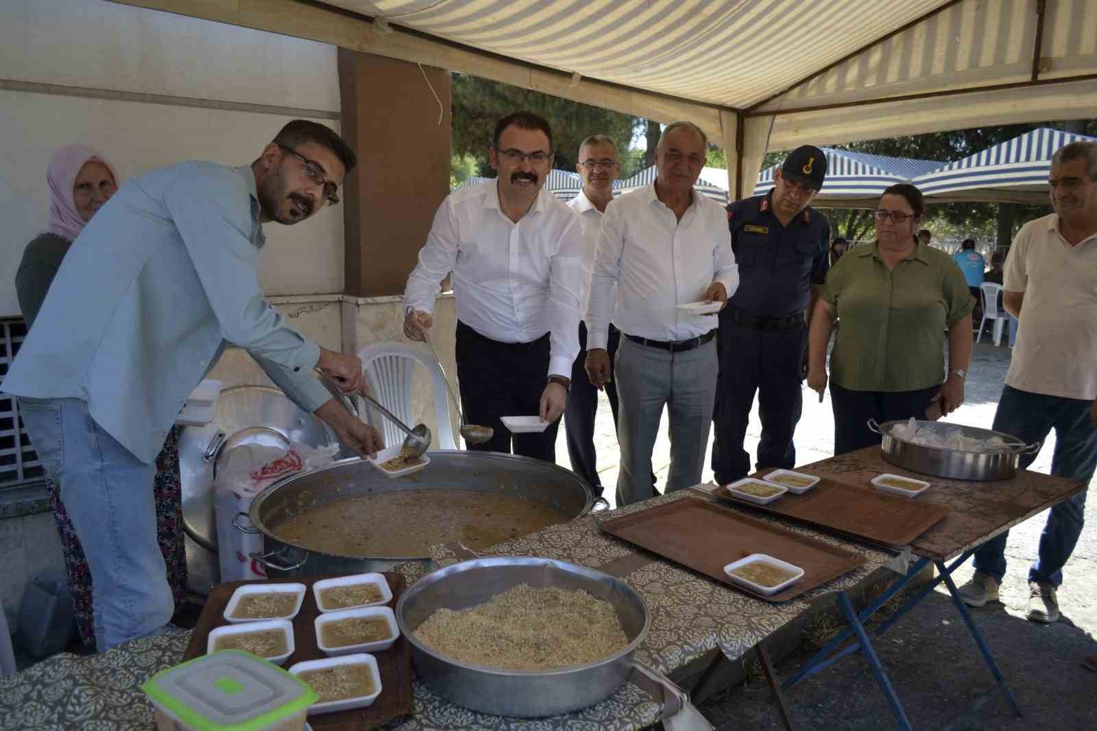 Sultanhisar Kaymakamlığı&rsquo;ndan aşure hayrı

