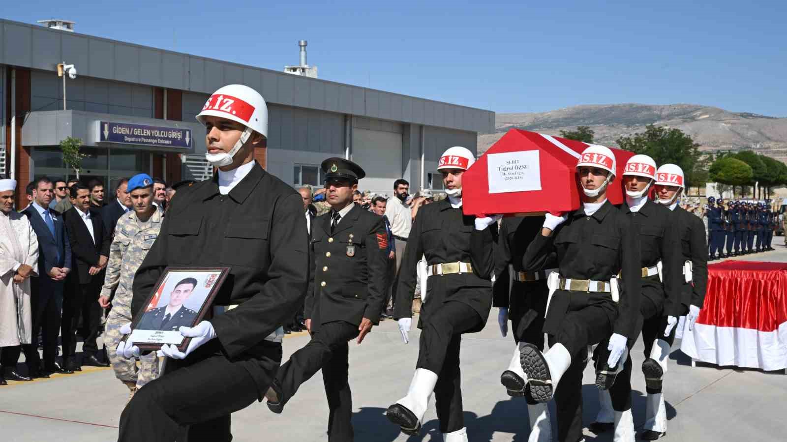 Şehit Üsteğmen Tuğrul Özsu’nun naaşı memleketi Edirne’ye uğurlandı