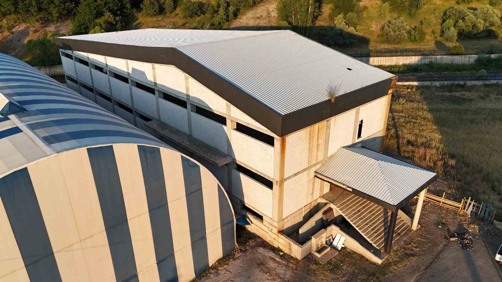 Mahkemelik havuz projesi yarım kaldı