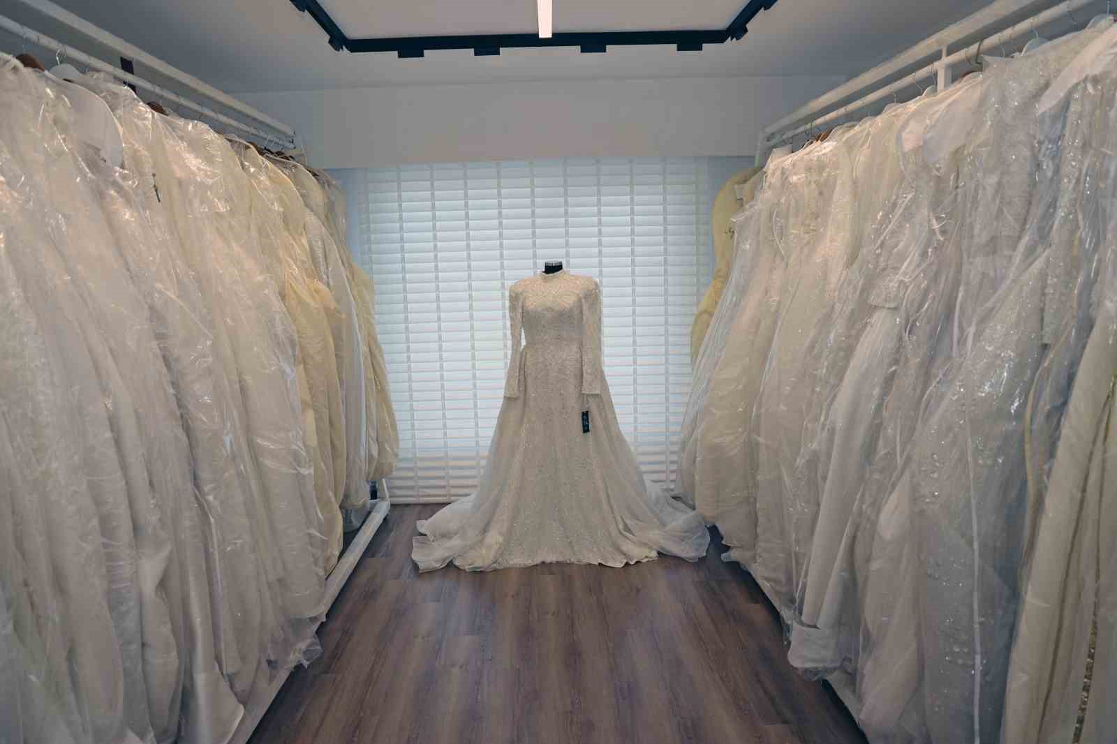 Kar Tanesi Gelinlik Evi gönülleri fethetti