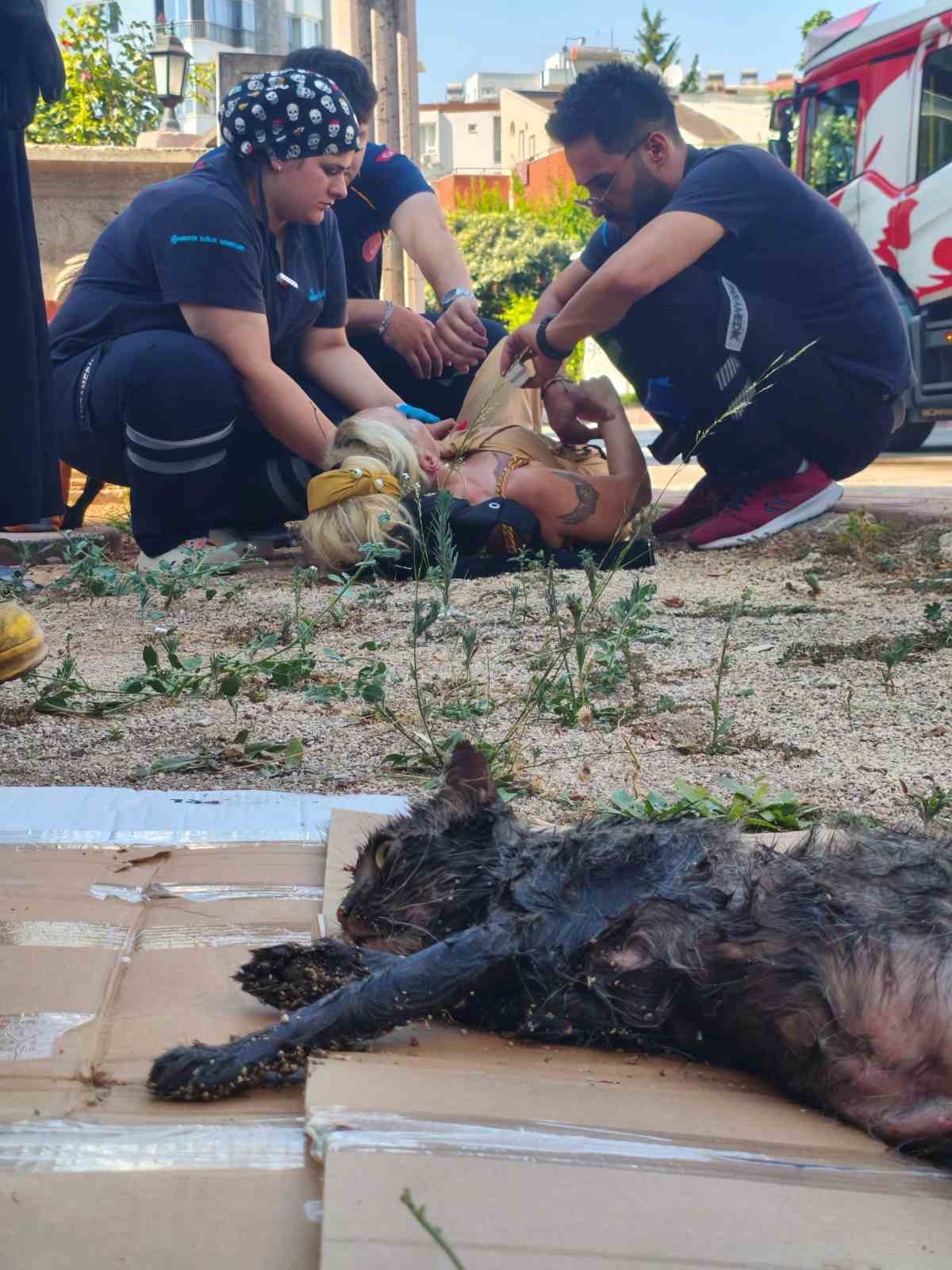 Kedisi i&ccedil;erdeyken evi evi yanan Ukraynalı kadın yaşadığı şoku anlattı
