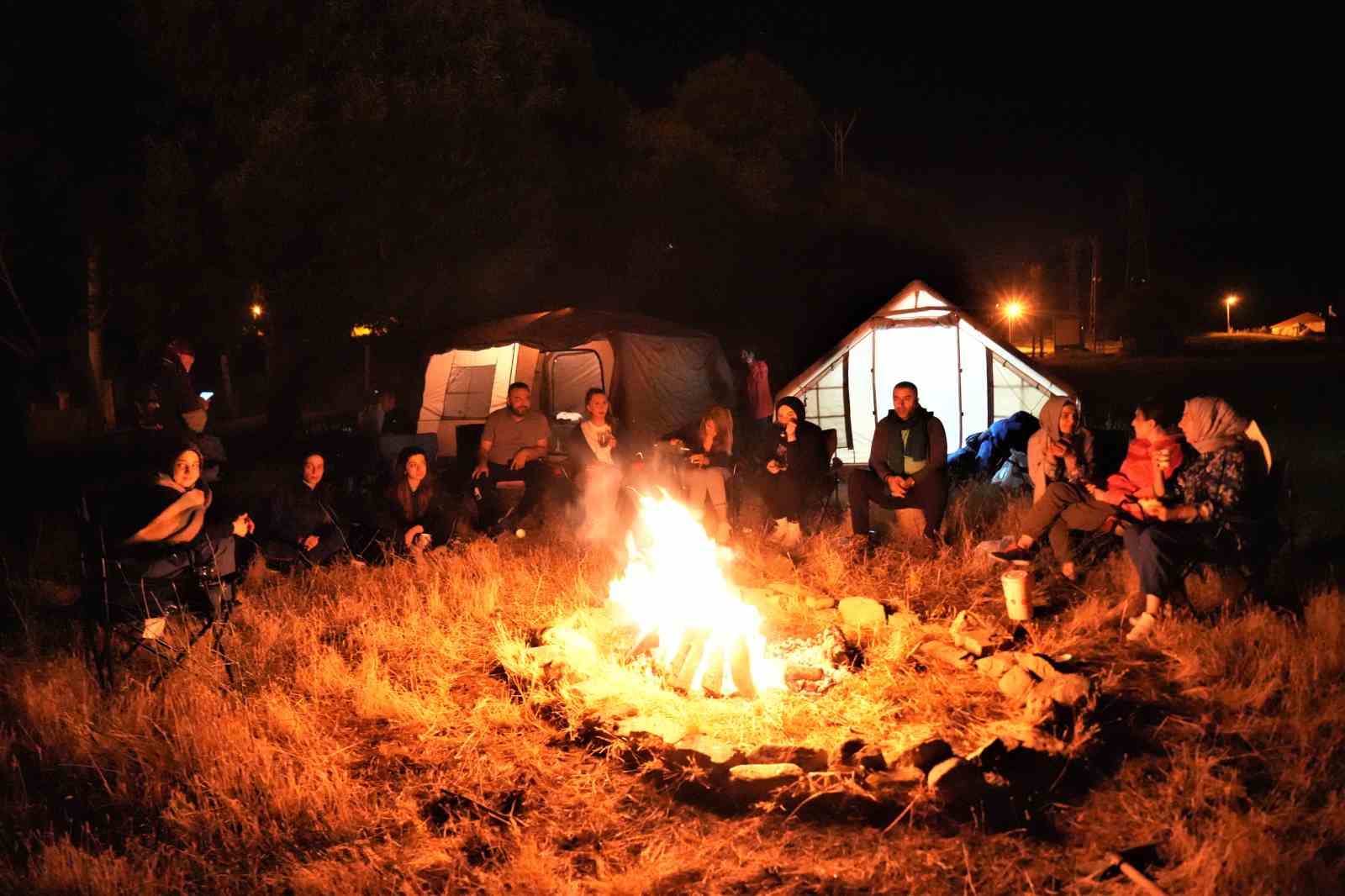 Terörle anılan Şenyayla artık doğaseverlerin kamp mekanı oldu