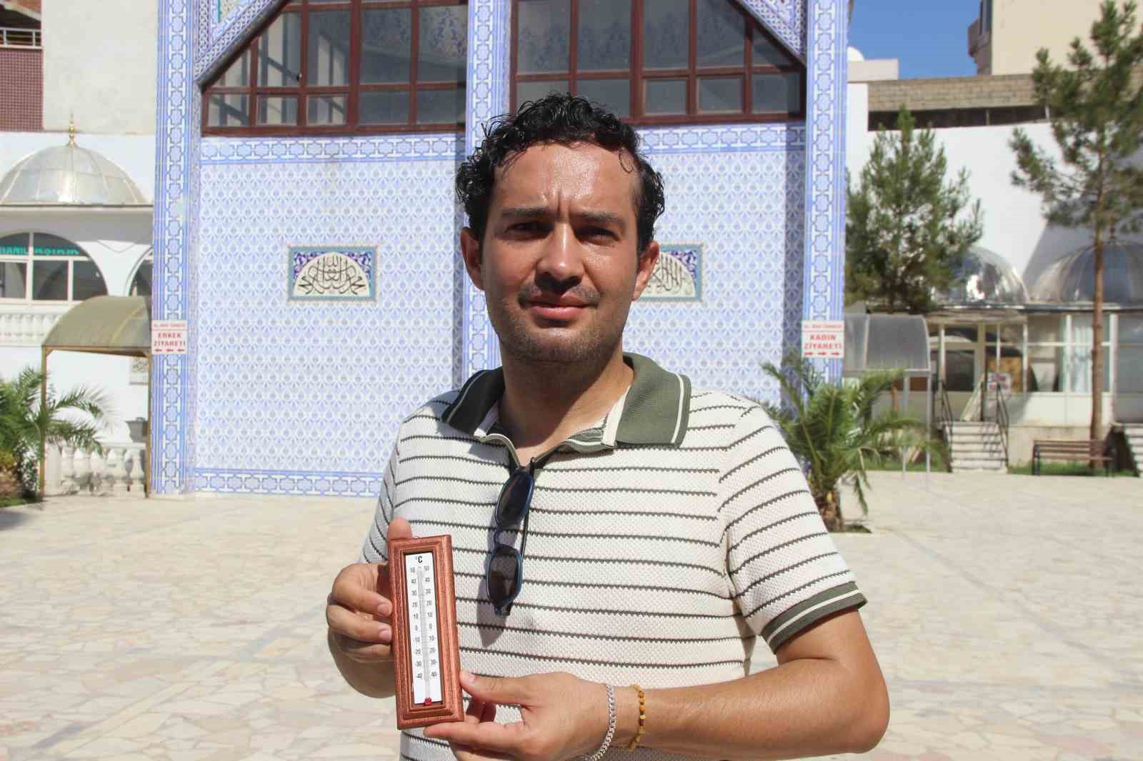 Cizre’de kavurucu sıcaklar yaşamı felç etti