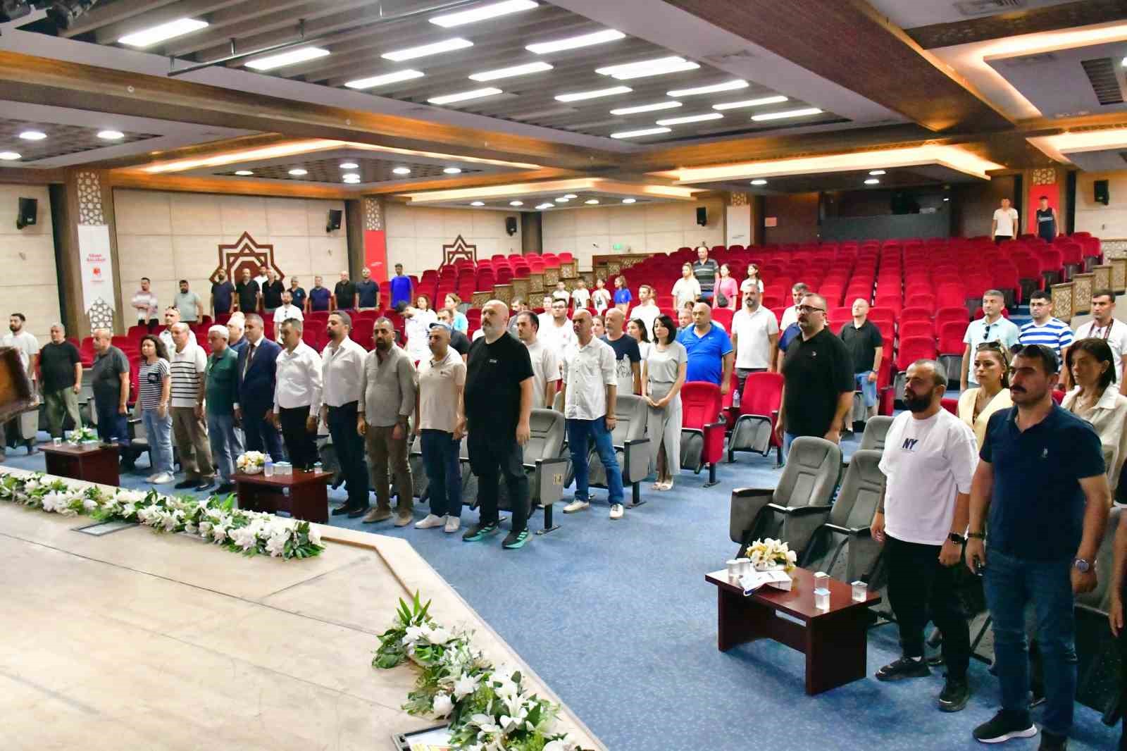 Yunusemre Belediyespor&rsquo;da B&uuml;lent Kanik g&uuml;ven tazeledi
