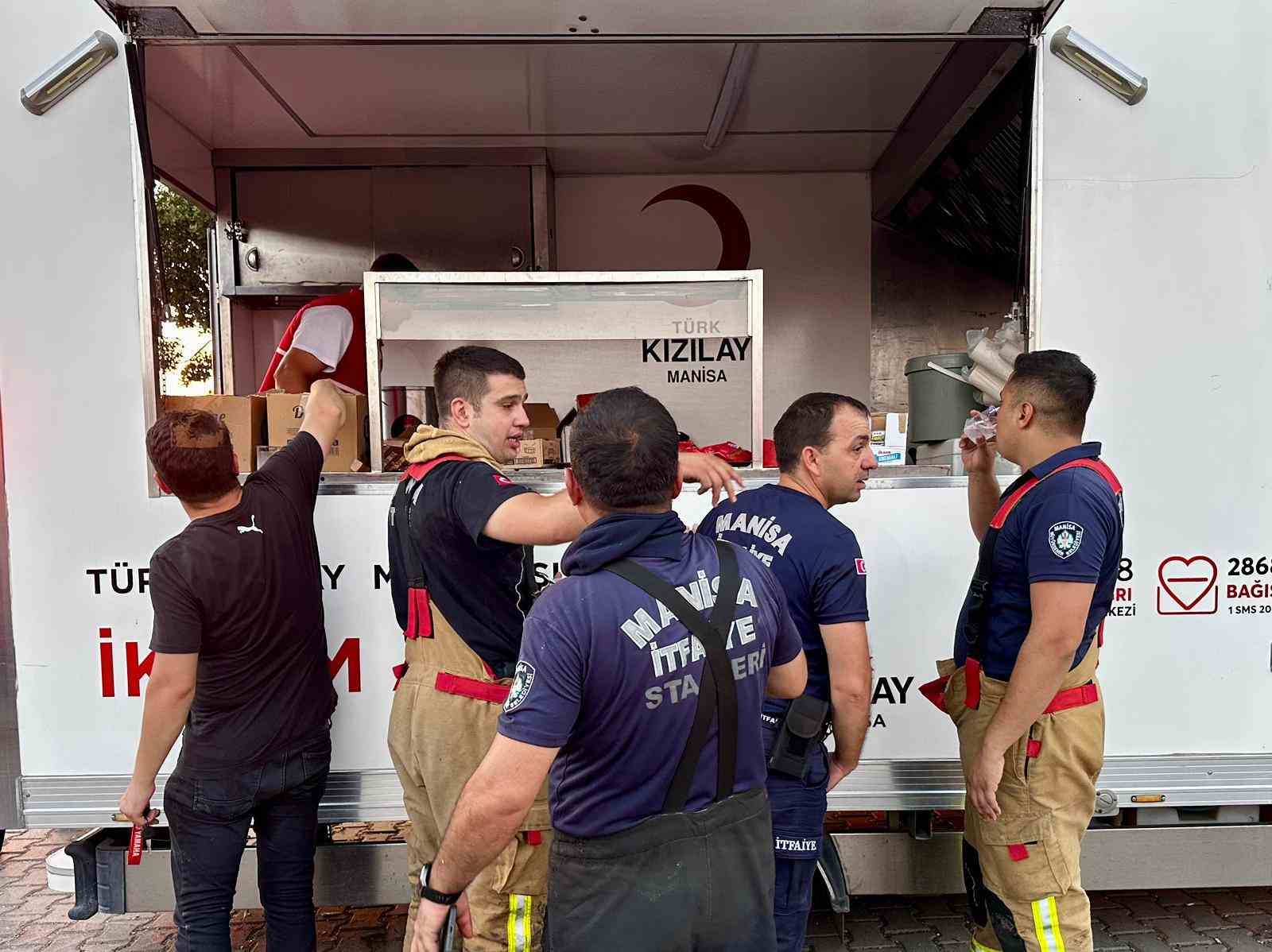 Manisa Türk Kızılay’dan orman yangınına destek