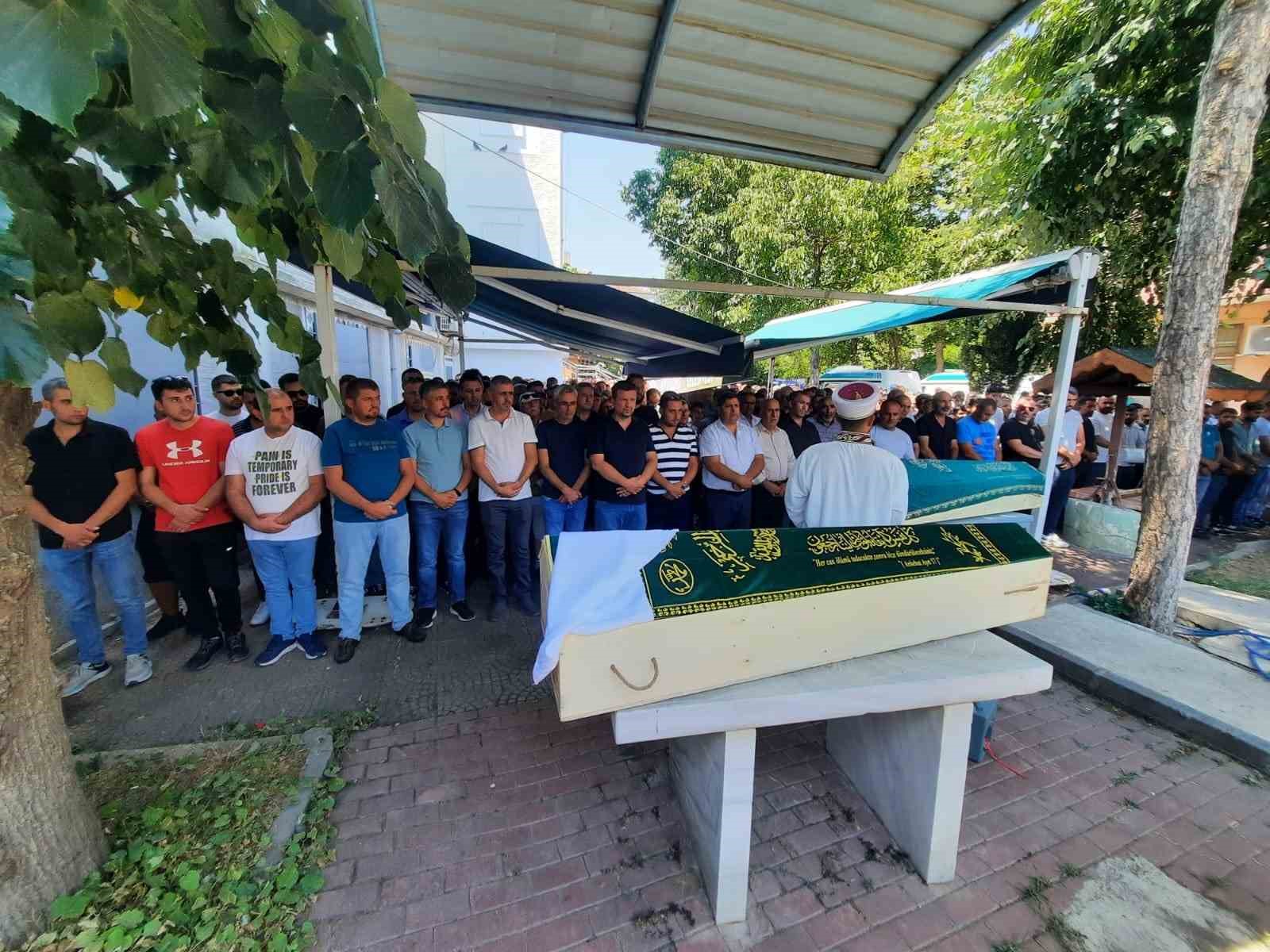 Tekirdağ’da feci kazada ölen 4 kişiye acı veda