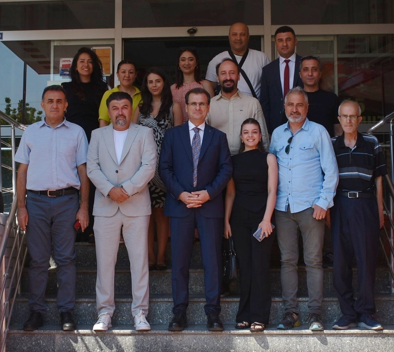 Kaymakam Güldoğan, Salihli basınını unutmadı