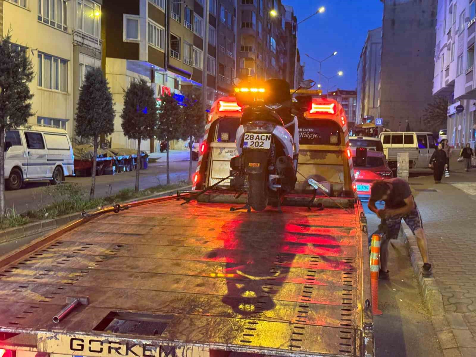 ’Dur’ ihtarına uymadı, motosikleti bırakıp kaçtı