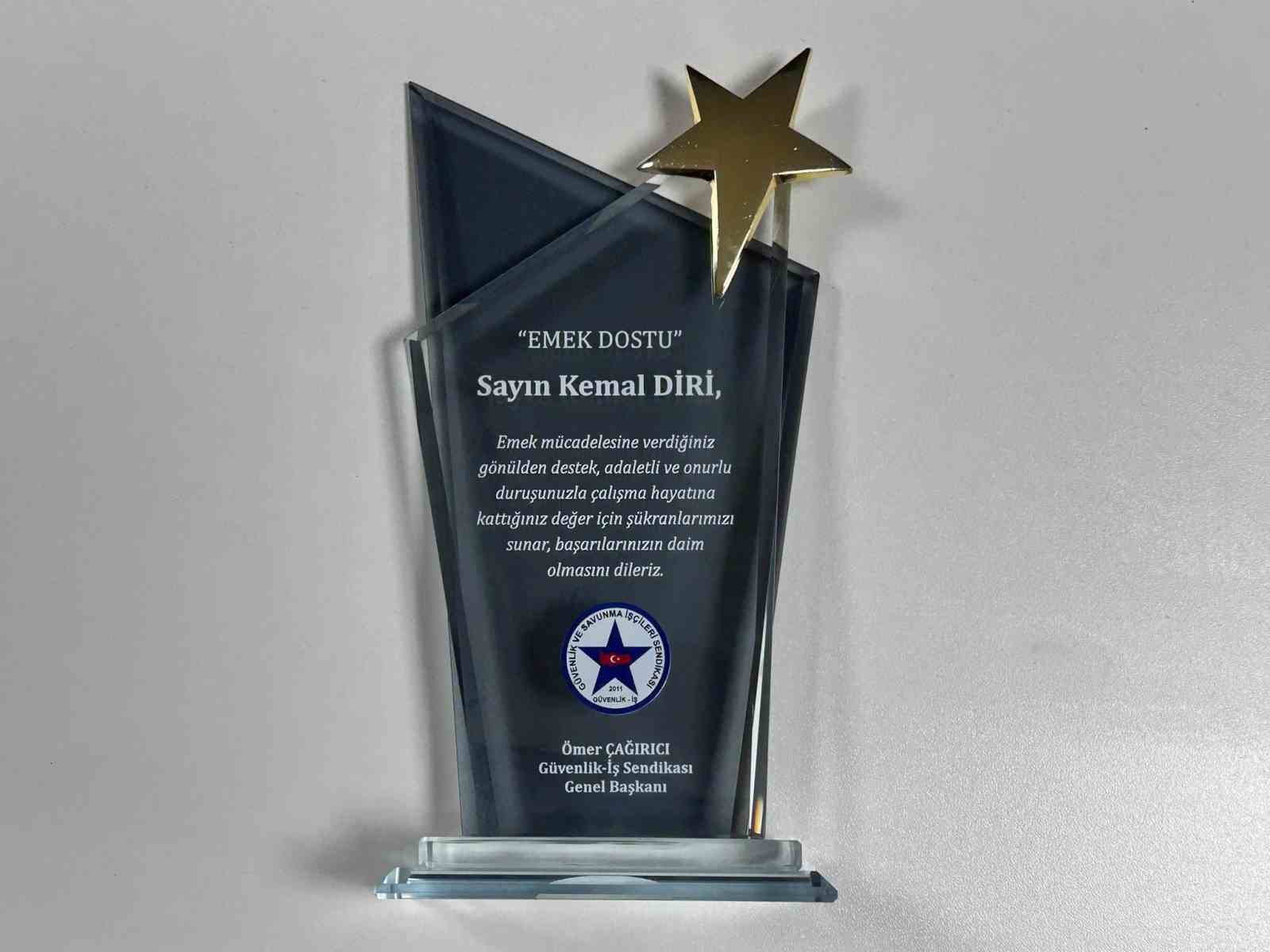 Güvenlik ve Savunma İşçileri Sendikası’ndan İHA’ya ödül