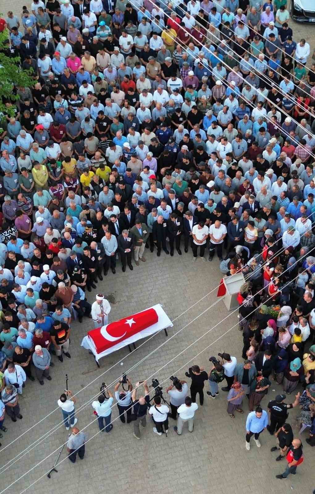 Başkan P&uuml;t&uuml;n&rsquo;den orman şehitlerine duygusal veda; "Y&uuml;reğimiz yandı"
