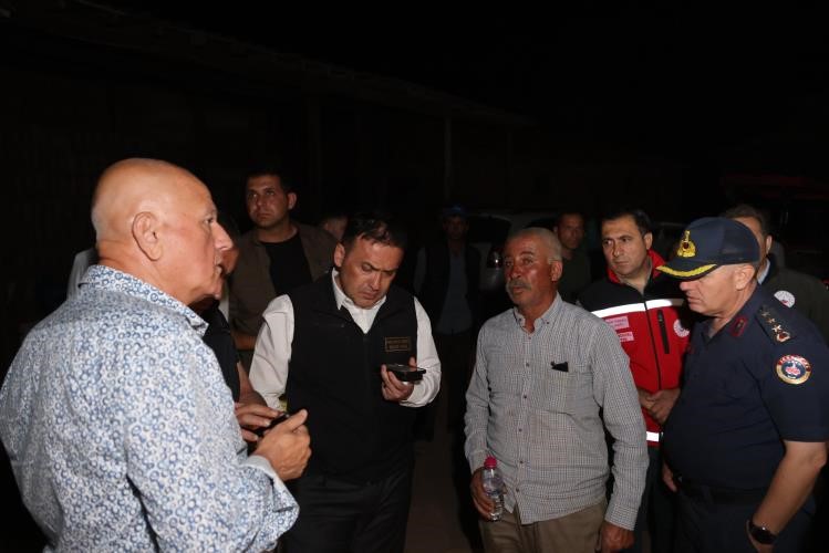 Vali Sözer yangın bölgesinde