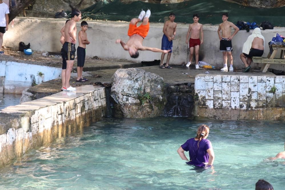 Siirt Kurtalan sıcaklık rekorunu kimseye kaptırmıyor
