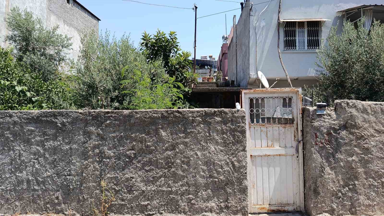Annesini döverek öldürdü, ’bayıldı’ diye 112’den yardım istedi
