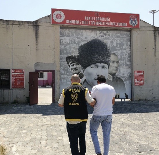 Bandırma&rsquo;da aranan 17 şahıs yakalandı
