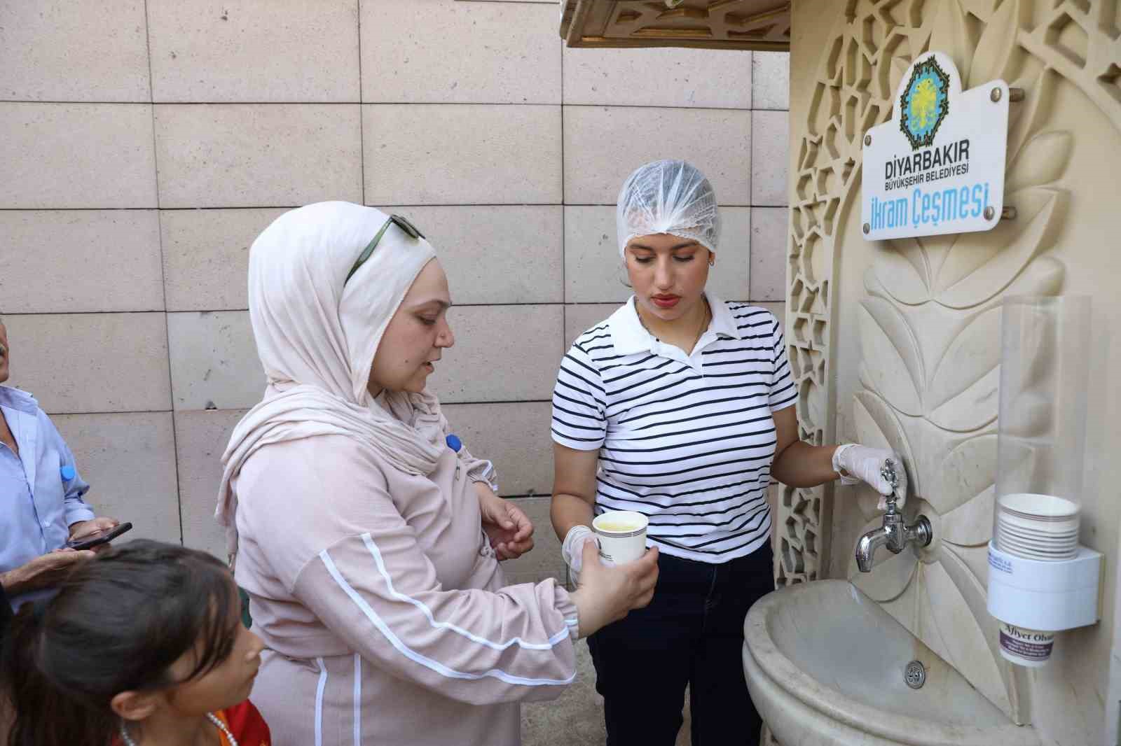 Hastalara limonata ikramı