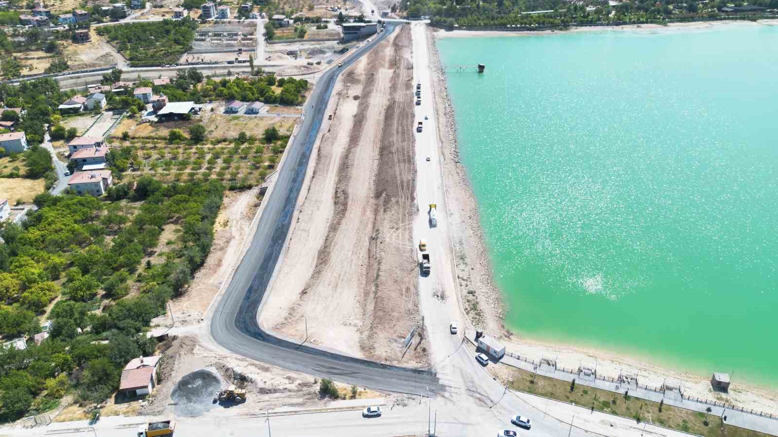 Battalgazi’de asfalt seferberliği sürüyor