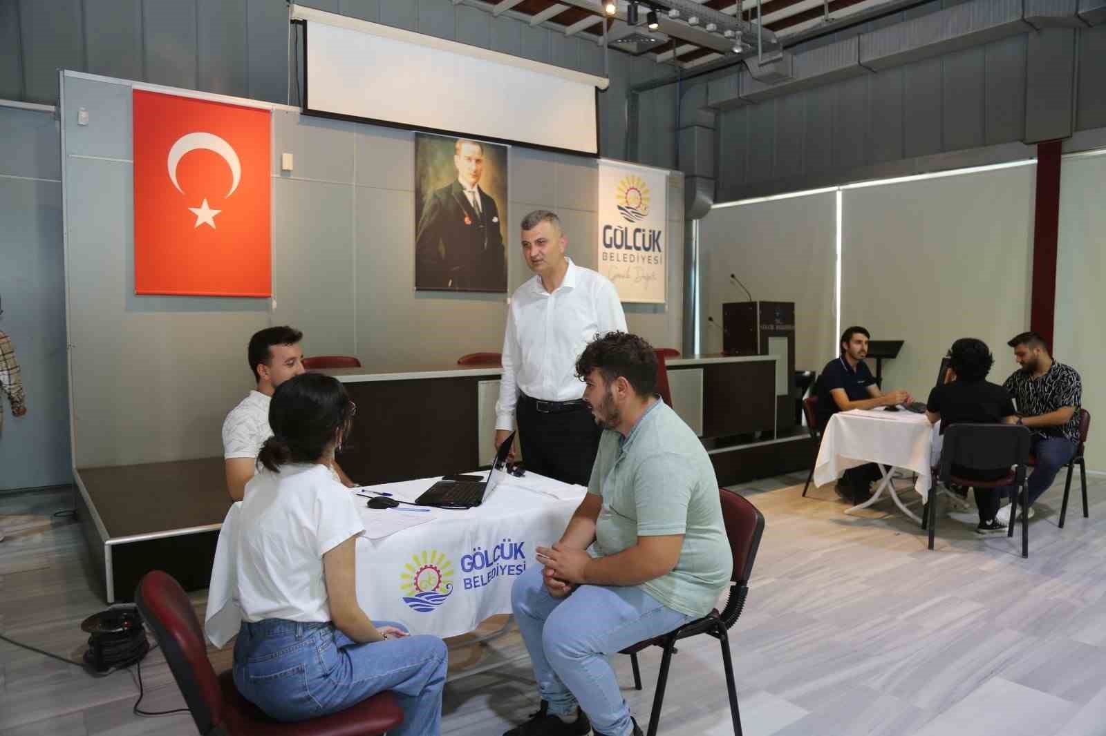 Gölcük’te üniversite adaylarına ücretsiz danışmanlık hizmeti

