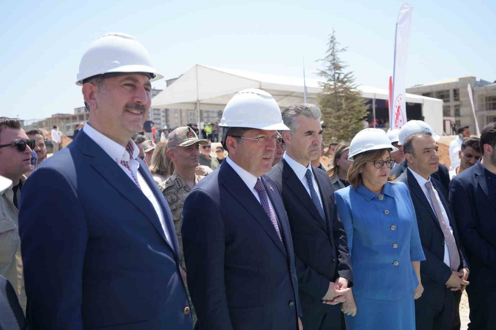 Adalet Bakanı Tunç: 