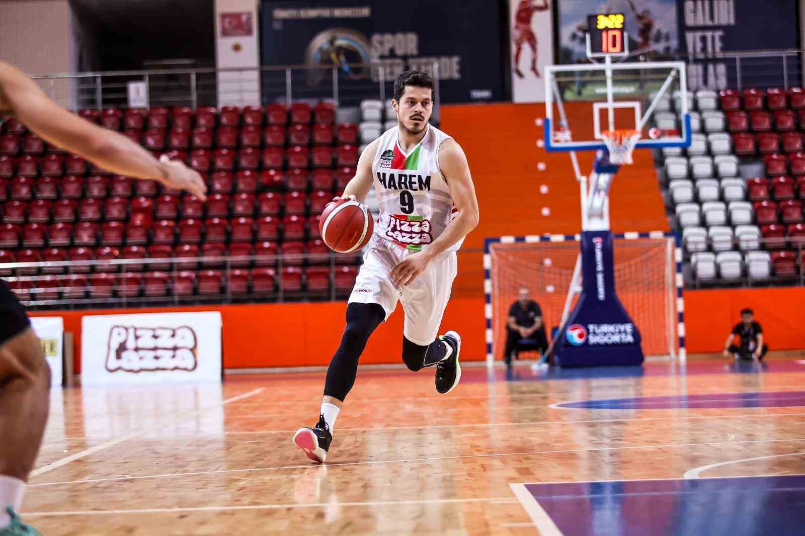 Tecrübeli forvet Sakarya Büyükşehir Basketbol’da
